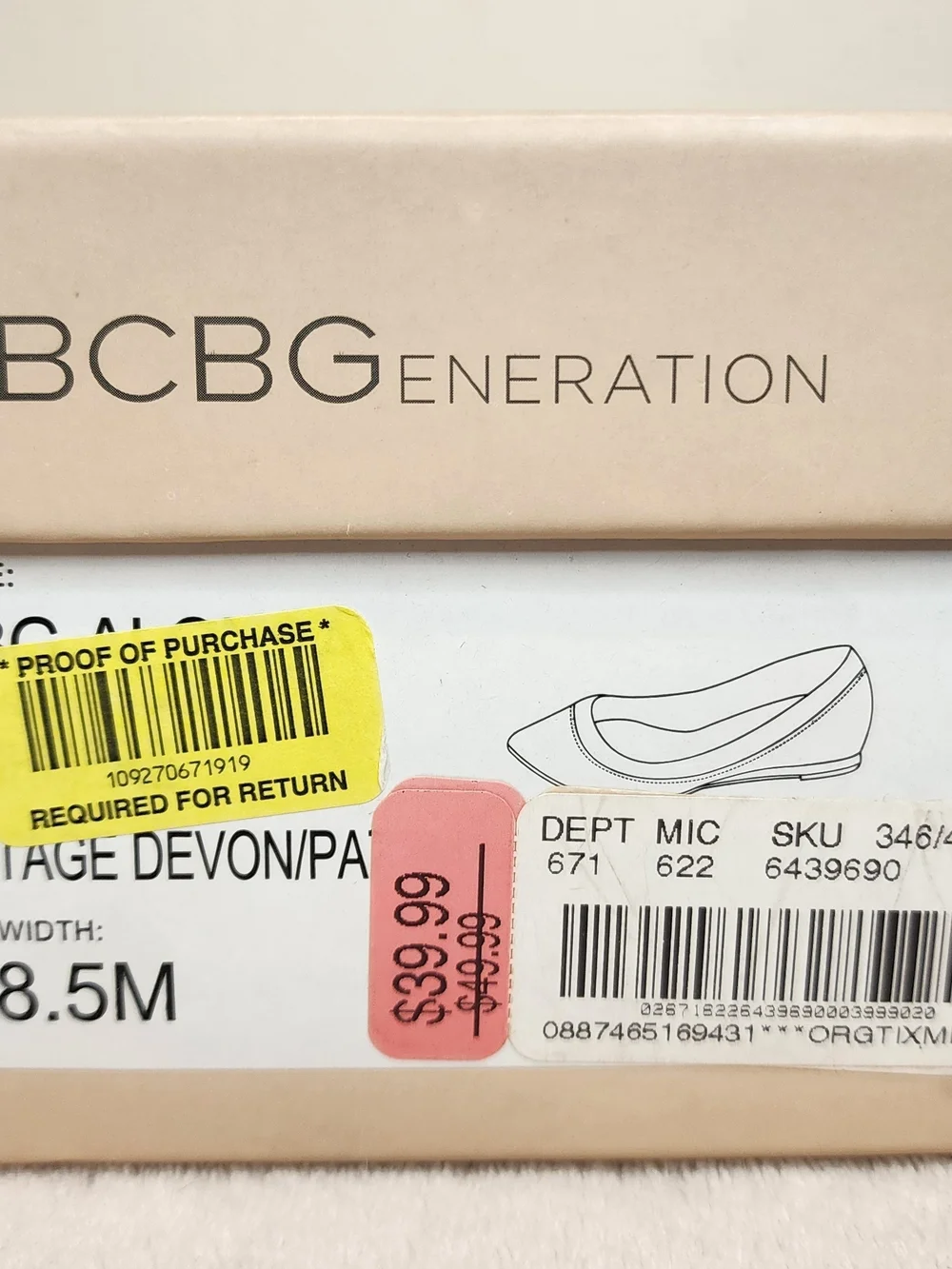 BCBGeneration Womens Pointed Toe Flats in Cashmere